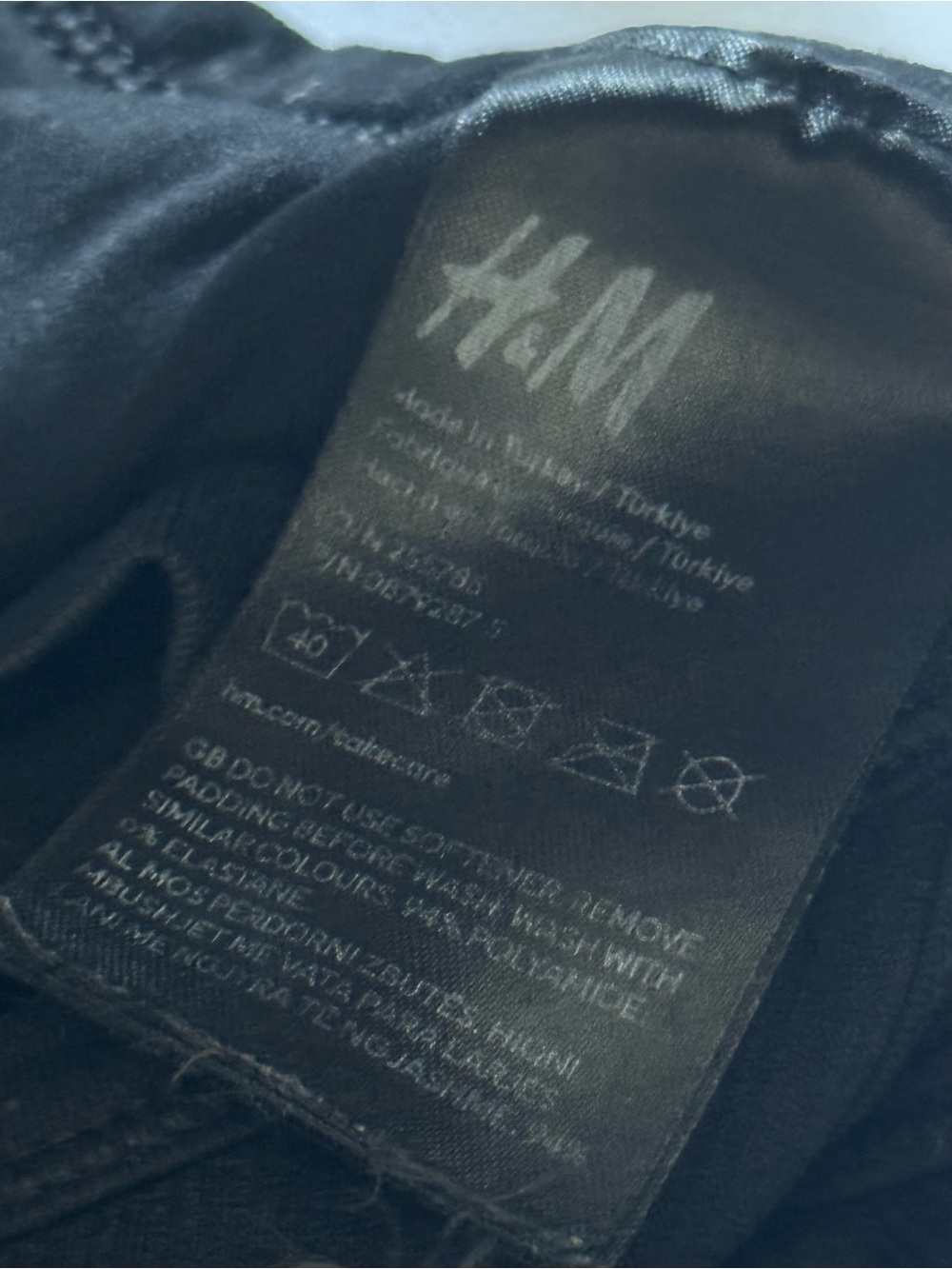 H&M Black Ribbed Racerback Tank - Picture 4 of 6